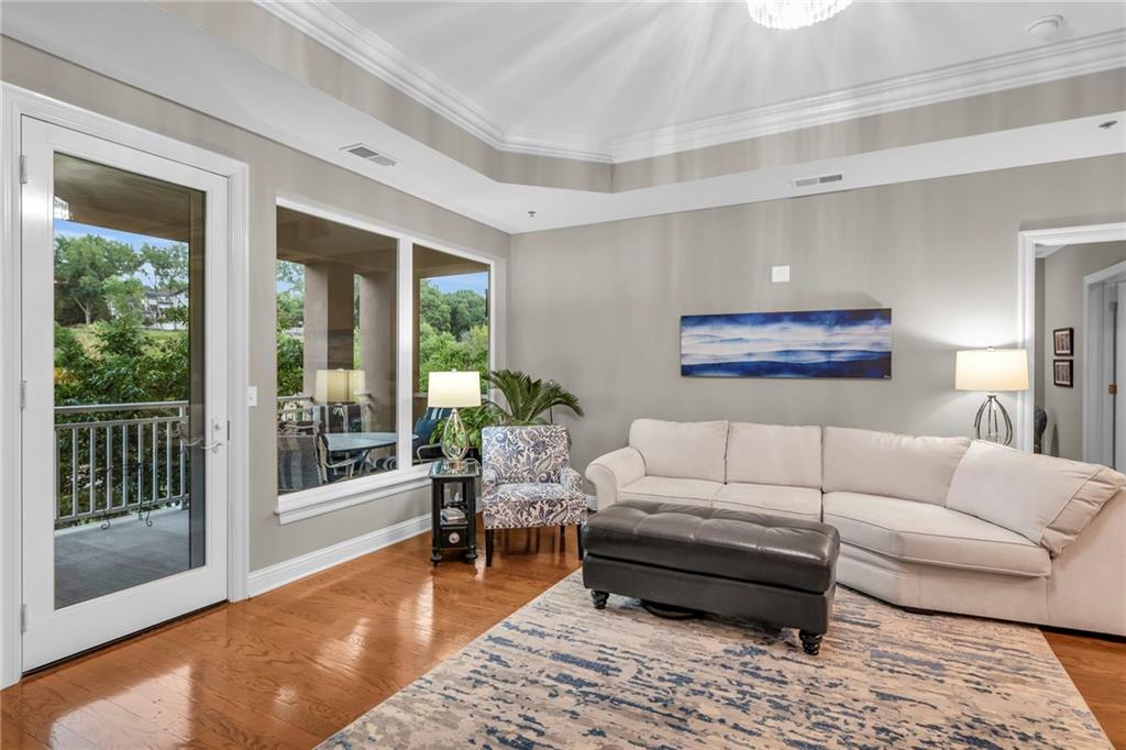 3810 N Mulberry Drive Unit: 207