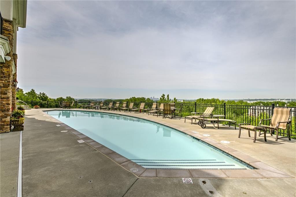 3810 N Mulberry Drive Unit: 207