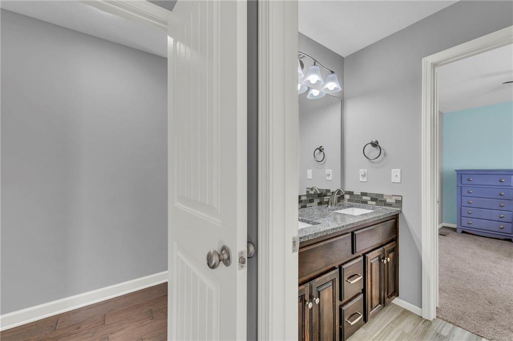 2403 NE 111th Terrace