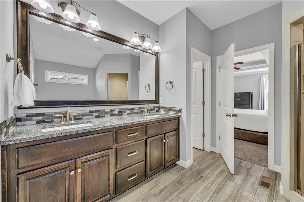 2403 NE 111th Terrace