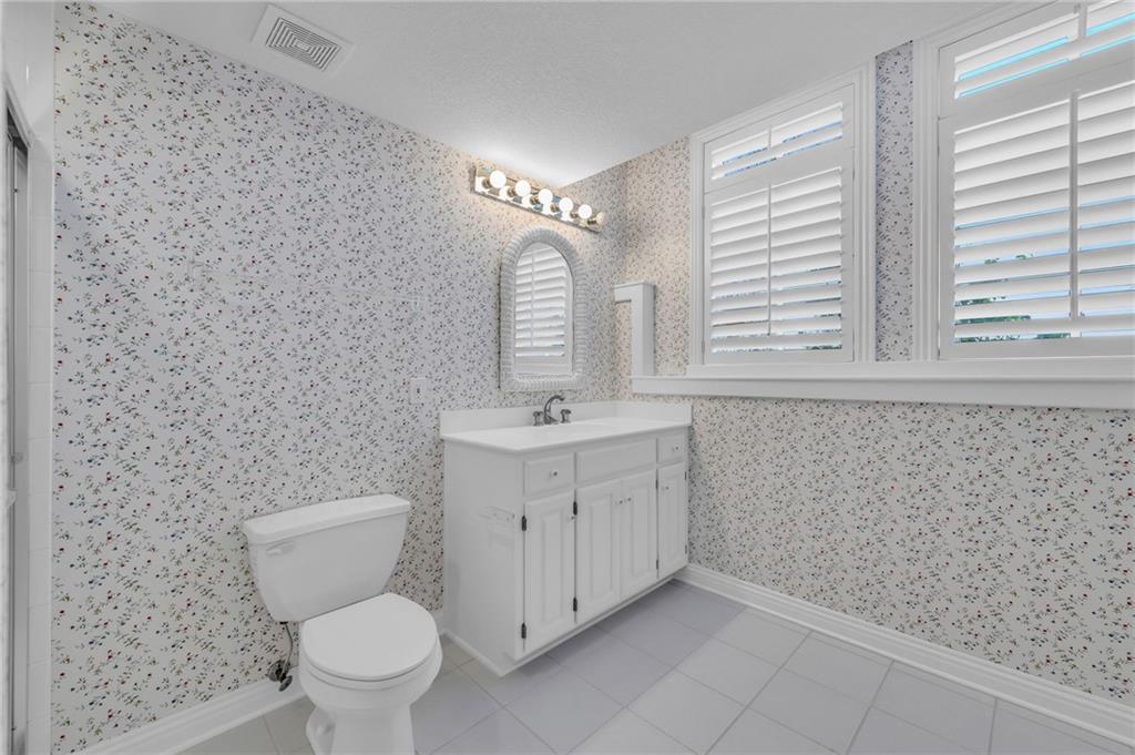 6409 Muirfield Drive