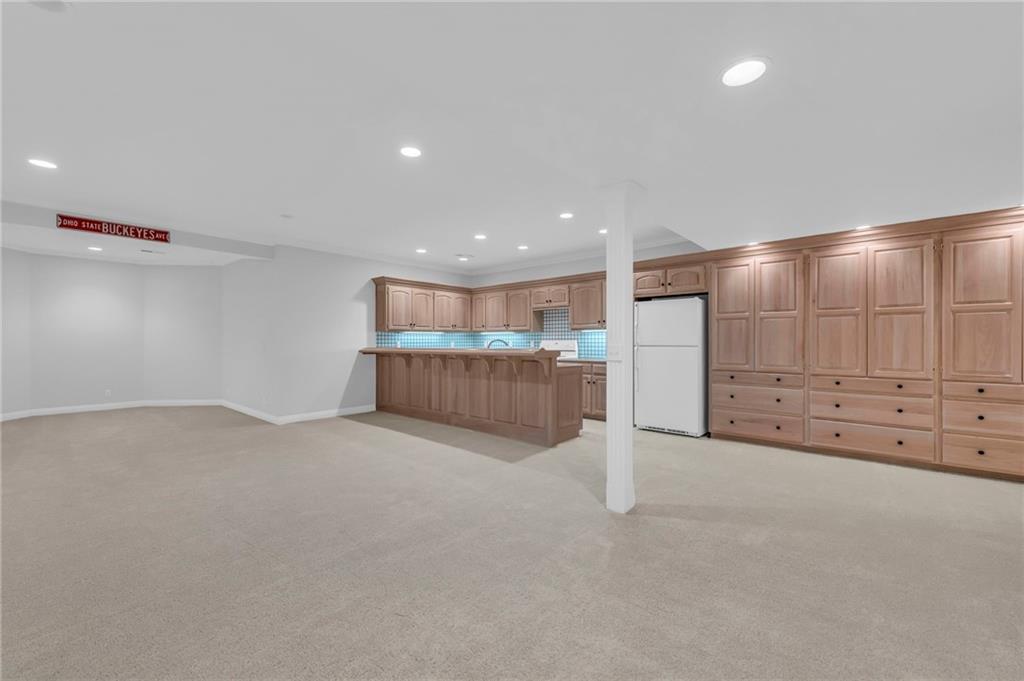 6409 Muirfield Drive