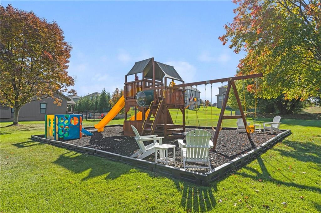 5114 Meadowlark Drive