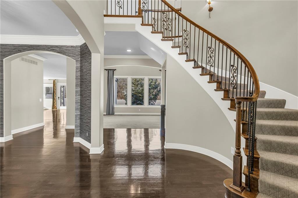 5114 Meadowlark Drive