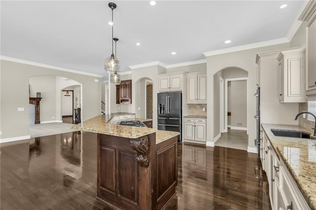 5114 Meadowlark Drive