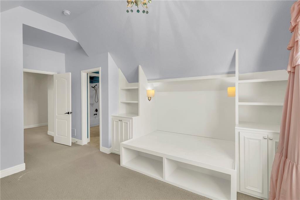 5114 Meadowlark Drive