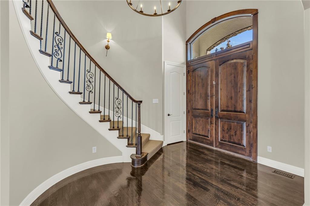 5114 Meadowlark Drive