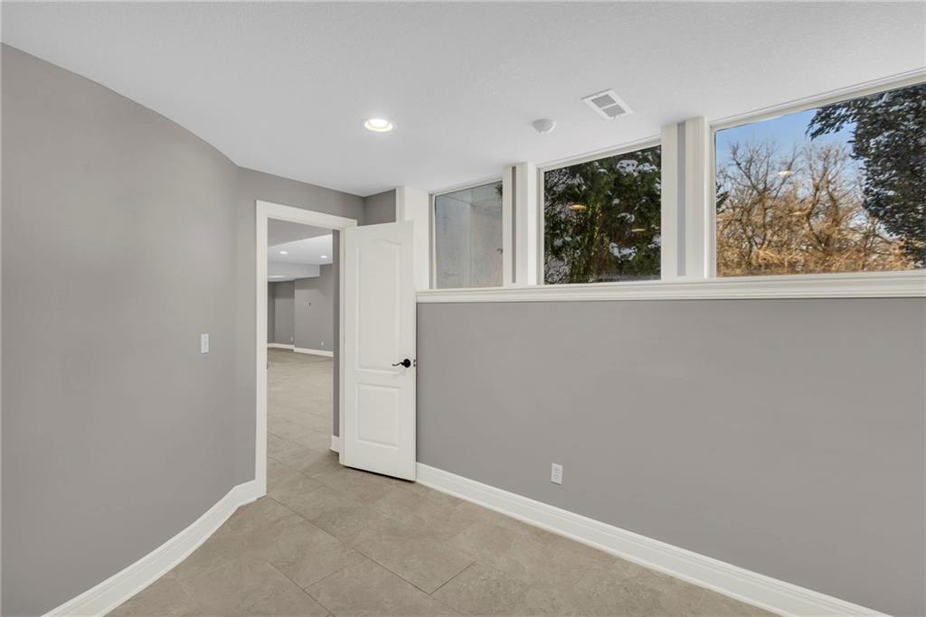 5114 Meadowlark Drive