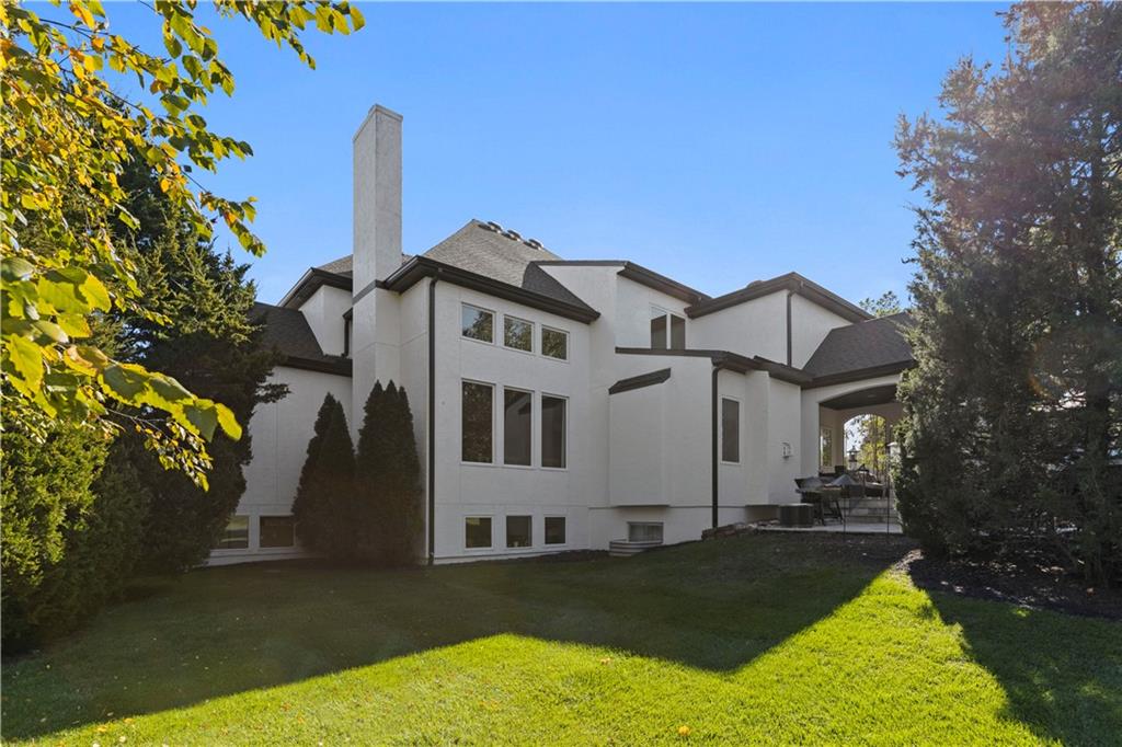 5114 Meadowlark Drive