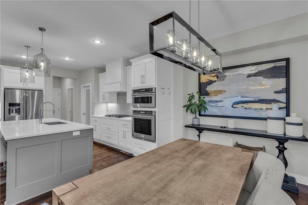 10315 N Revere Avenue