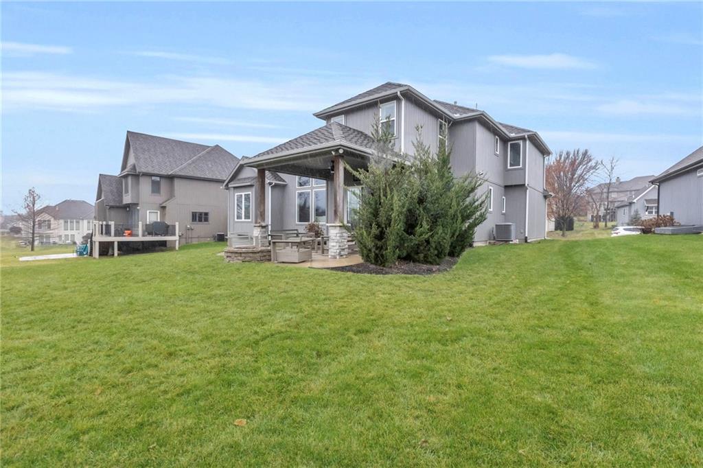 10315 N Revere Avenue