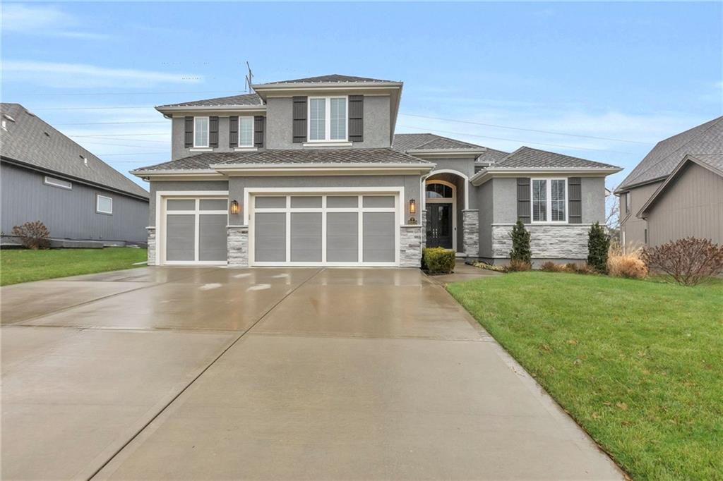 10315 N Revere Avenue