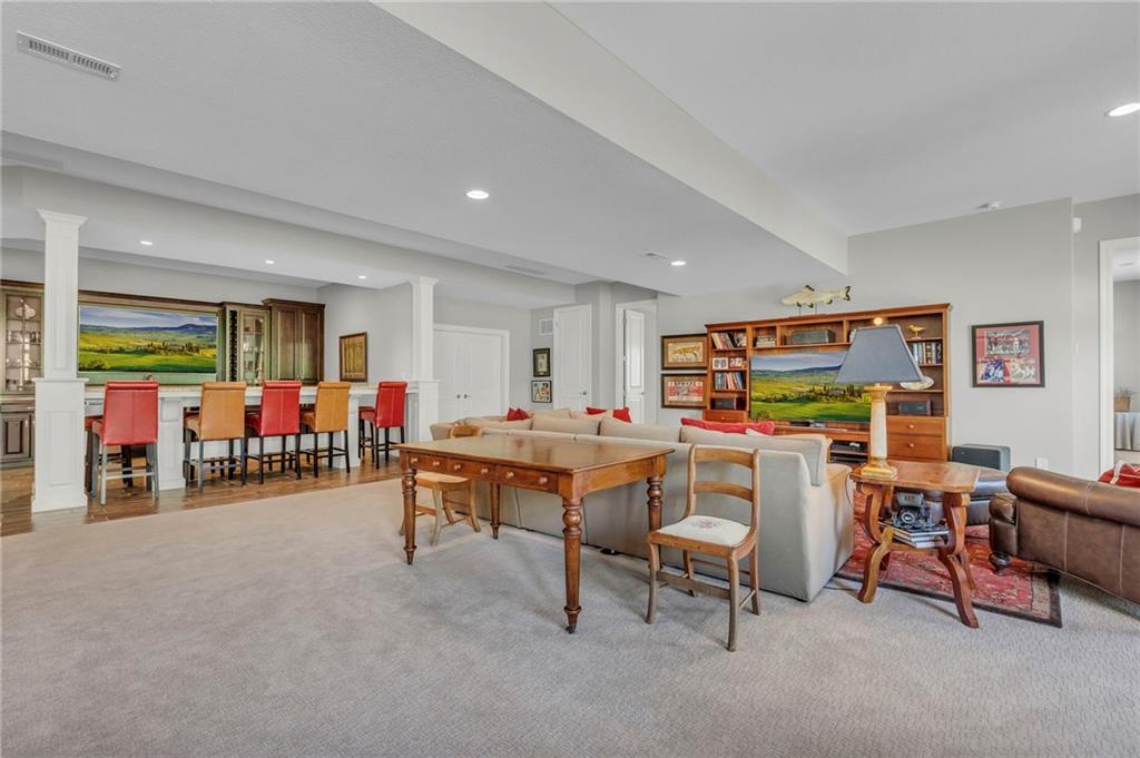 6325 Edgewater Drive