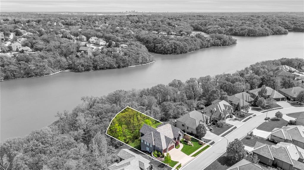 6325 Edgewater Drive