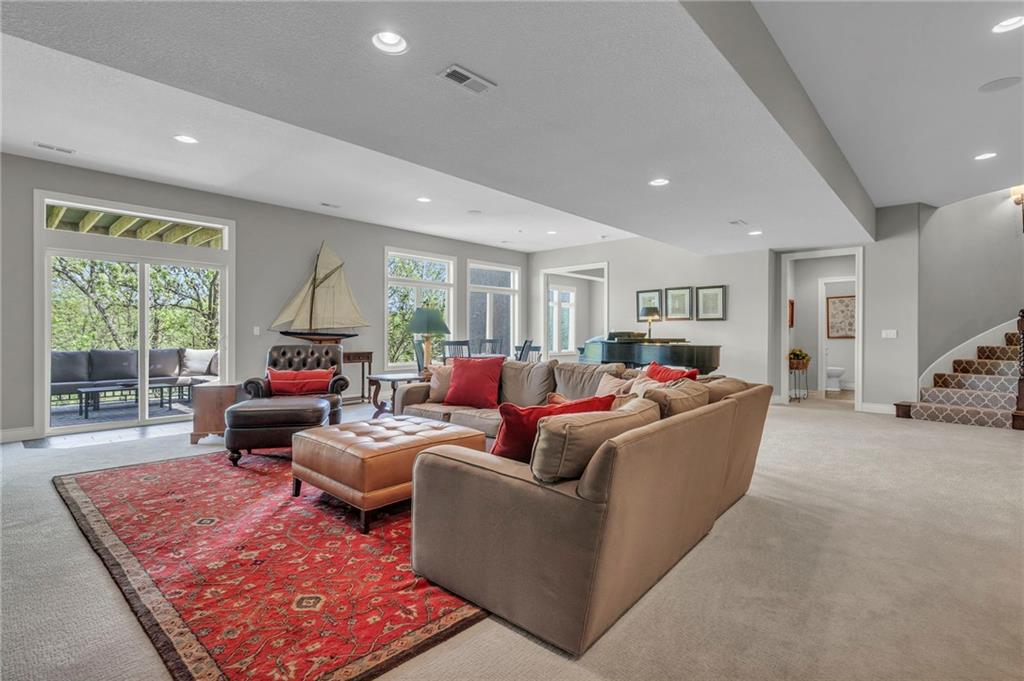 6325 Edgewater Drive