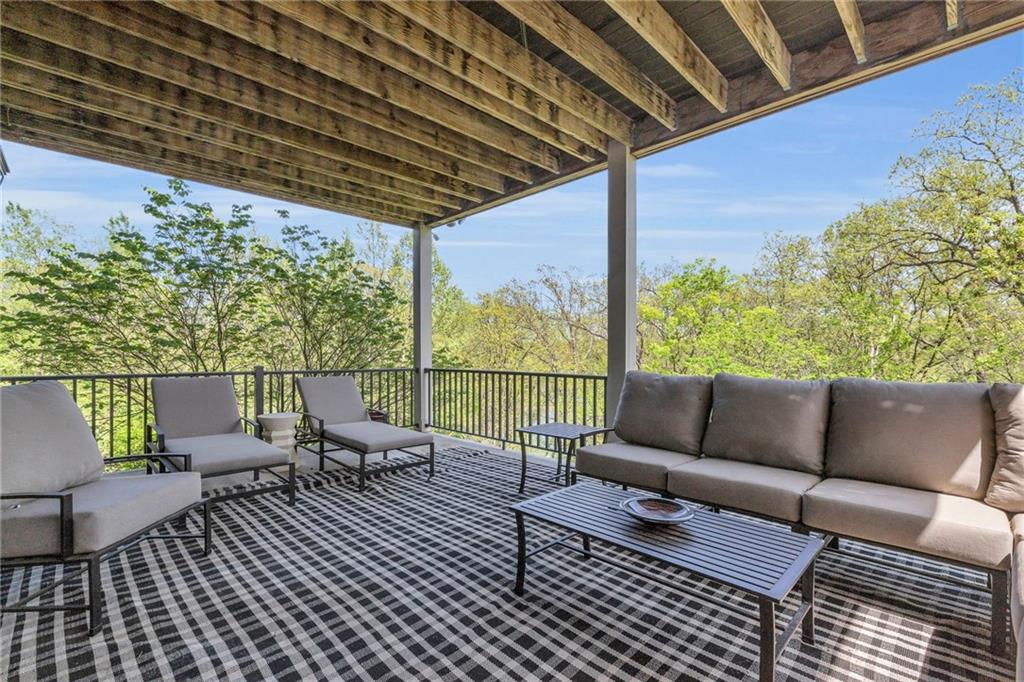 6325 Edgewater Drive