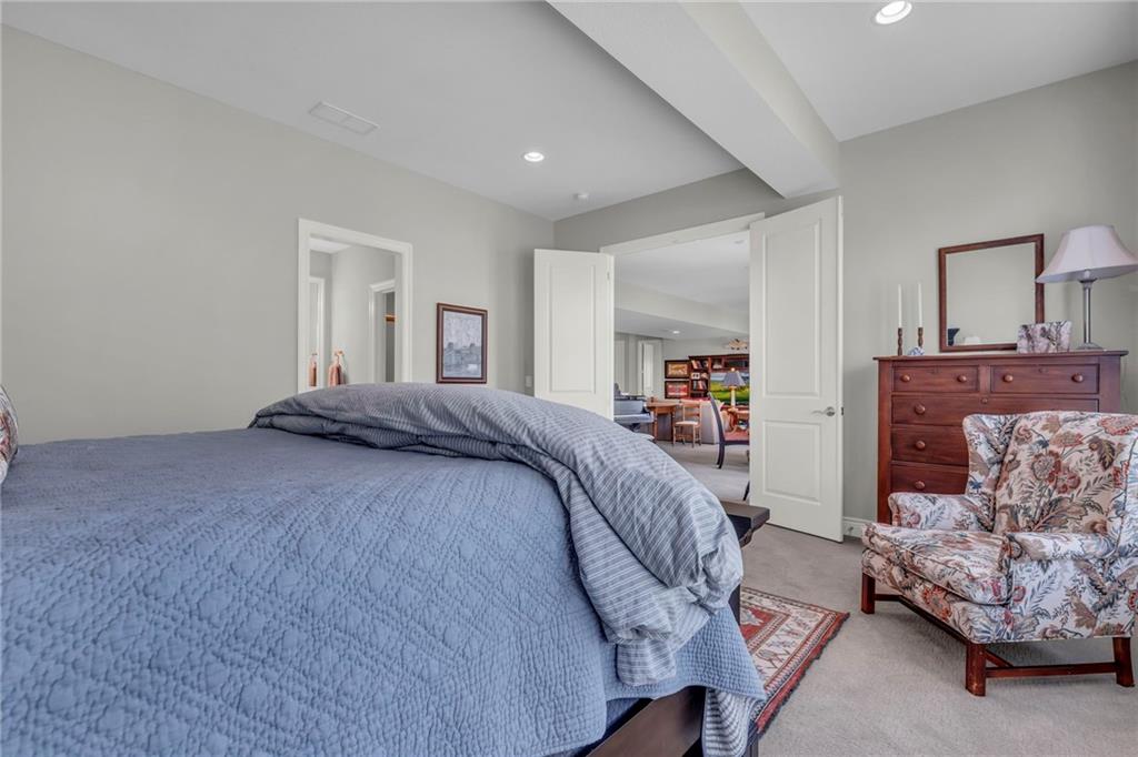 6325 Edgewater Drive