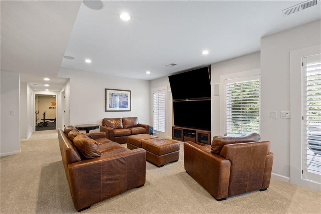 8190 Shoreline Drive
