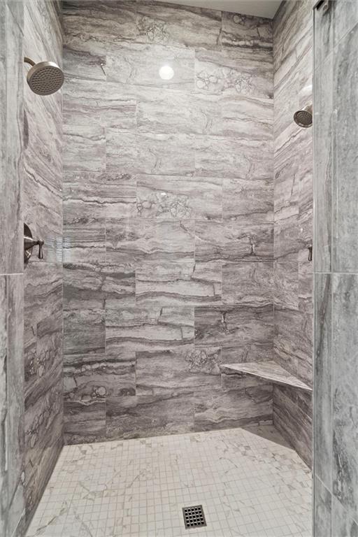 6325 Edgewater Drive