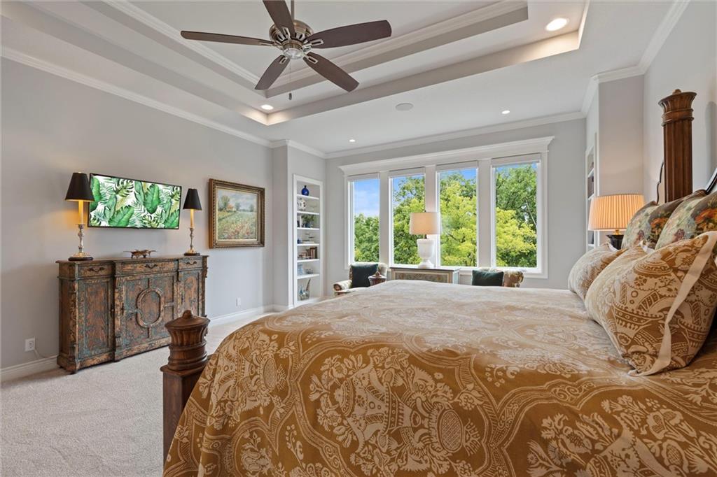 6325 Edgewater Drive