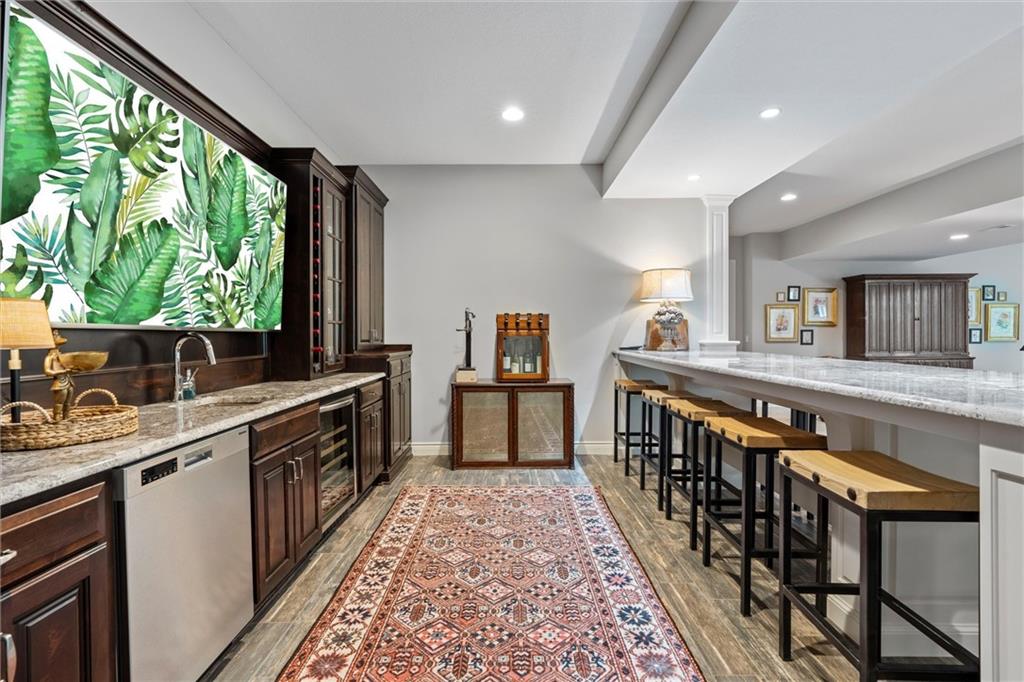 6325 Edgewater Drive