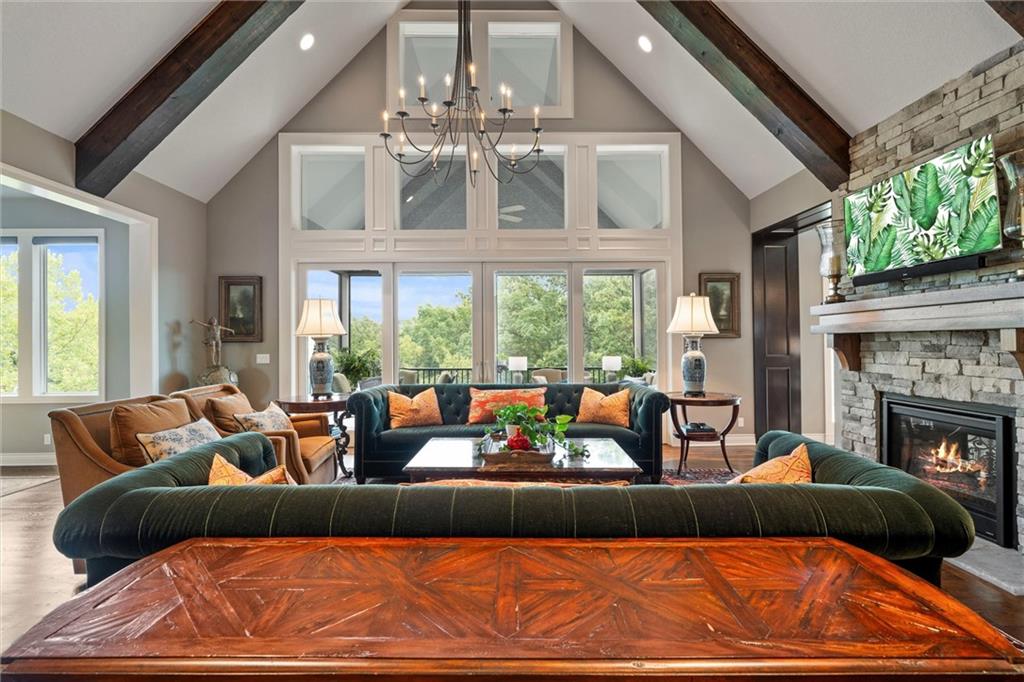 6325 Edgewater Drive