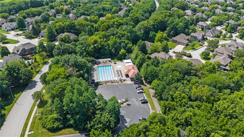 6325 Edgewater Drive