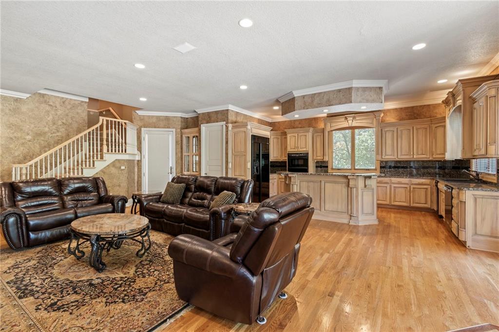 8000 NW Timbercrest Place