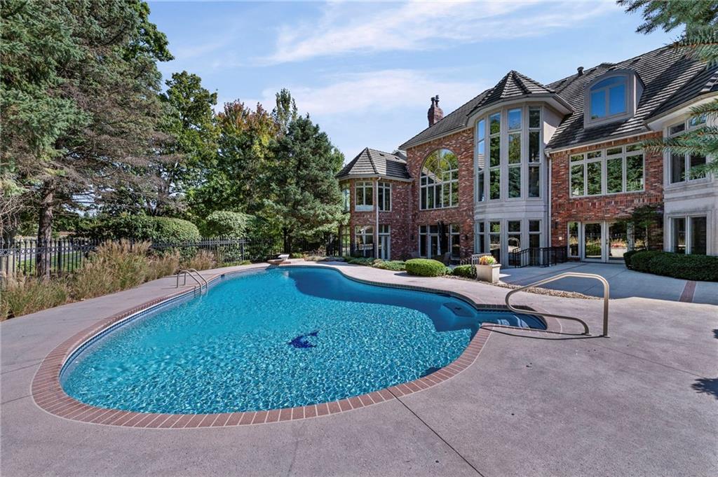 8000 NW Timbercrest Place