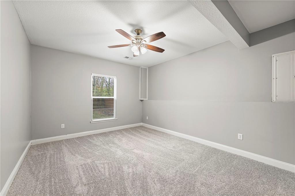 9605 N Adrian Avenue