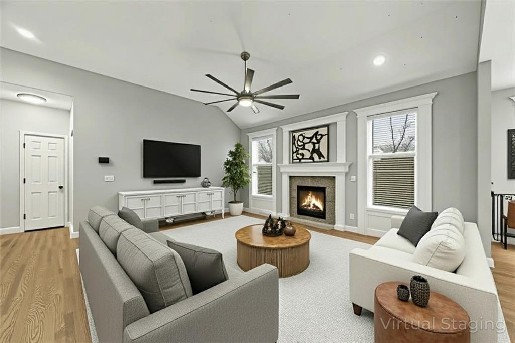 9605 N Adrian Avenue