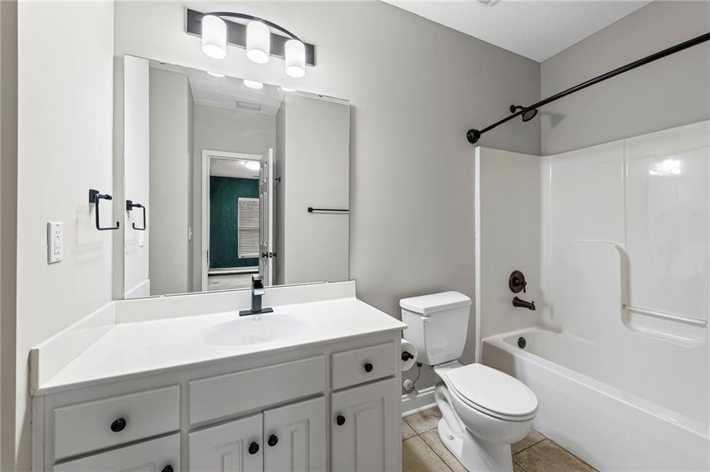 9605 N Adrian Avenue