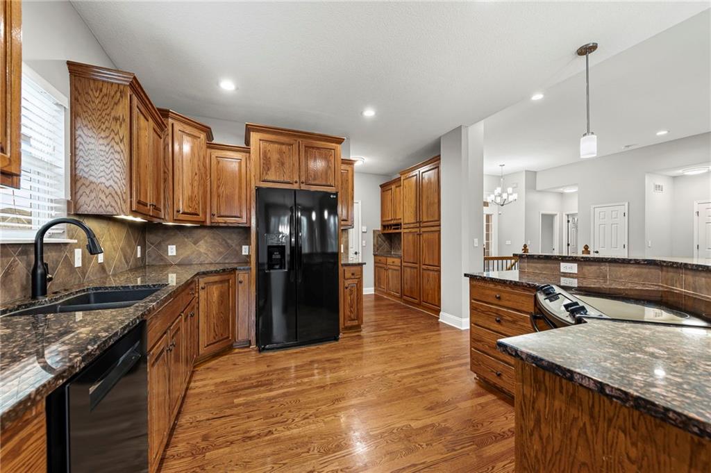 9605 N Adrian Avenue