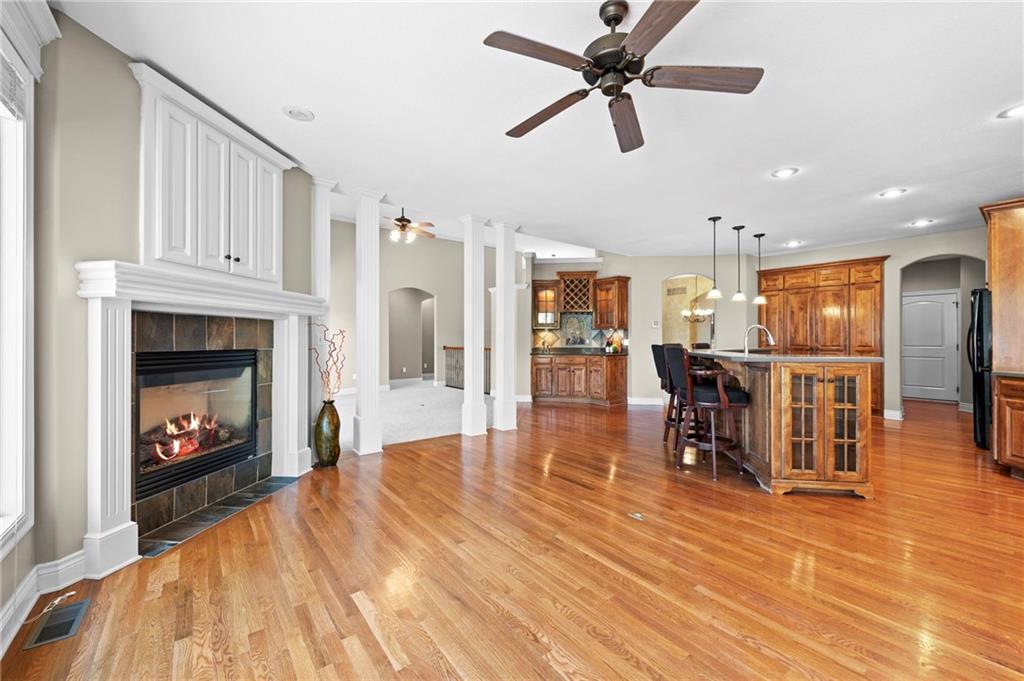 10321 N Revere Avenue