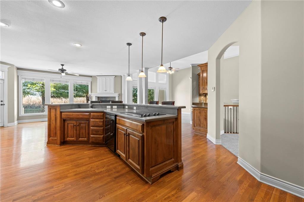 10321 N Revere Avenue