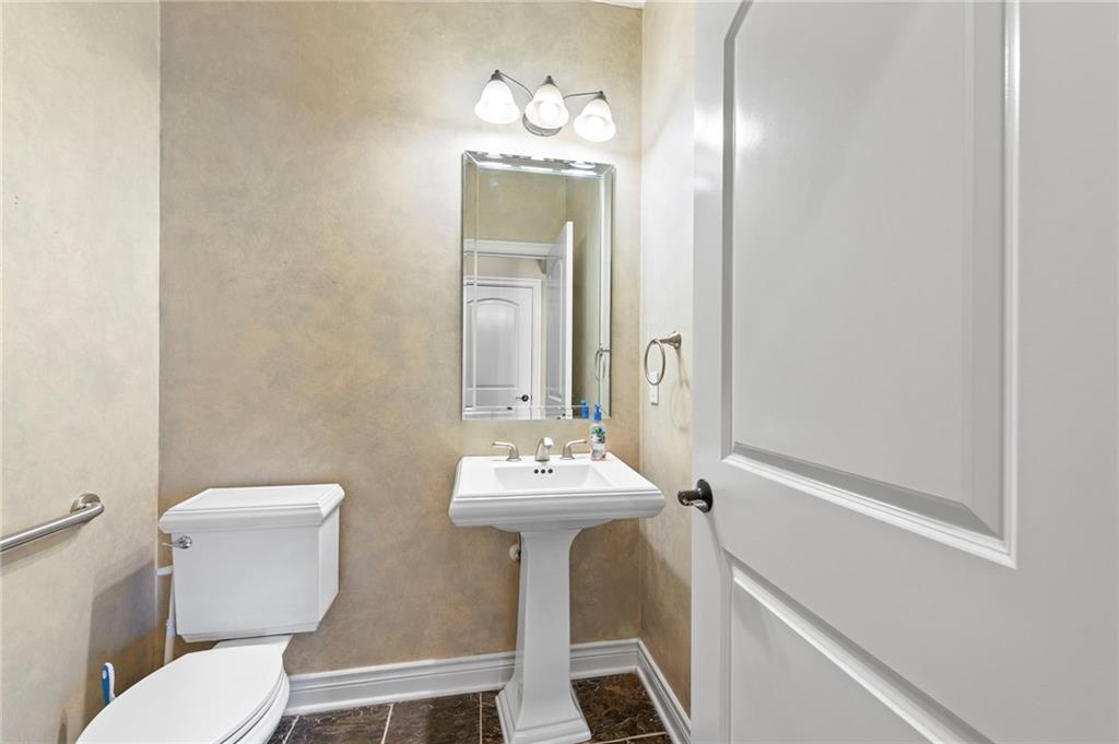 10321 N Revere Avenue