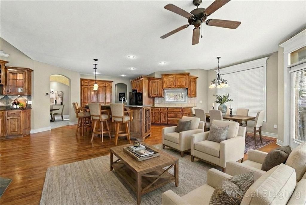 10321 N Revere Avenue