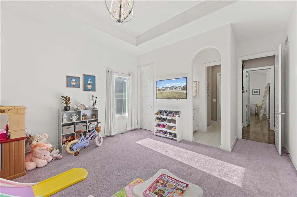 8605 NE Shoal Creek Parkway