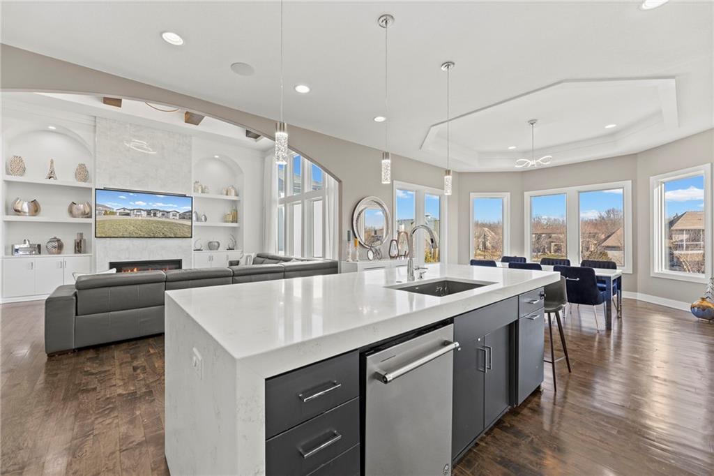 8605 NE Shoal Creek Parkway