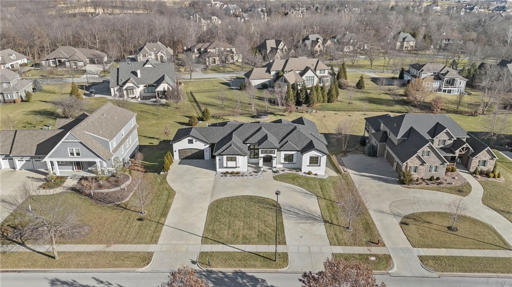 8605 NE Shoal Creek Parkway