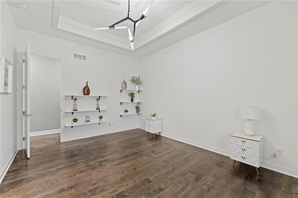 8605 NE Shoal Creek Parkway