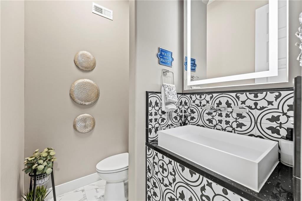 8605 NE Shoal Creek Parkway