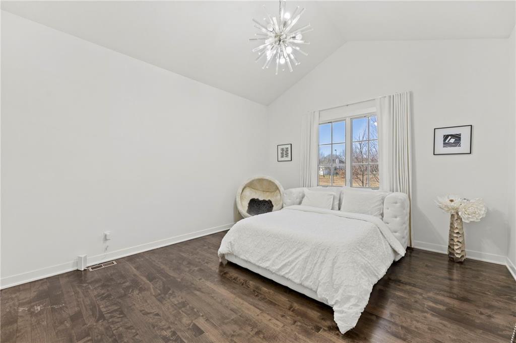 8605 NE Shoal Creek Parkway