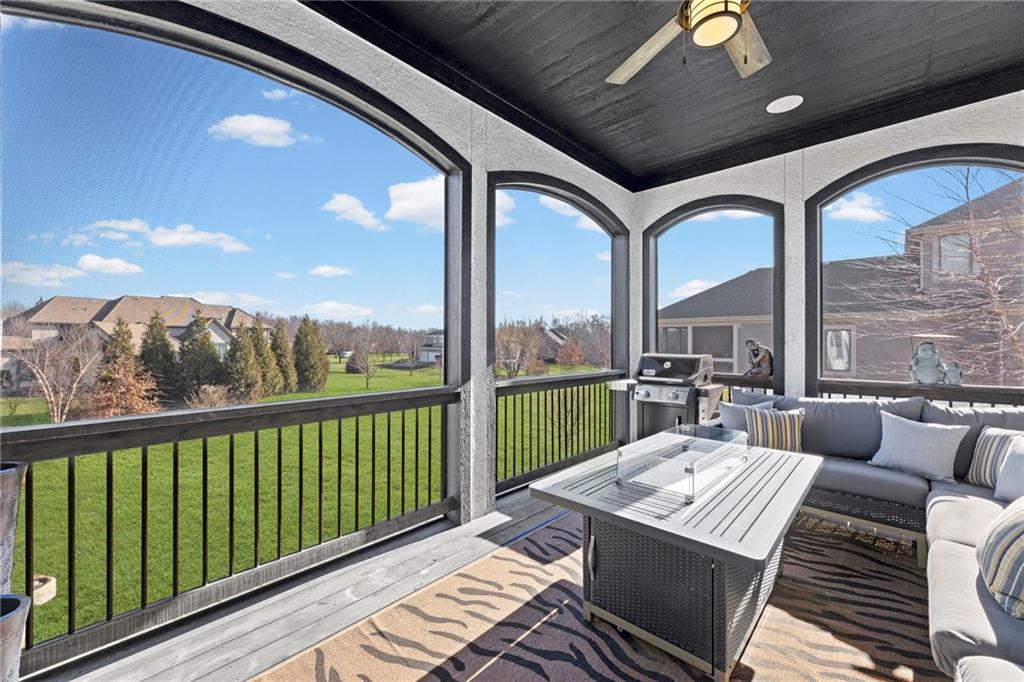 8605 NE Shoal Creek Parkway