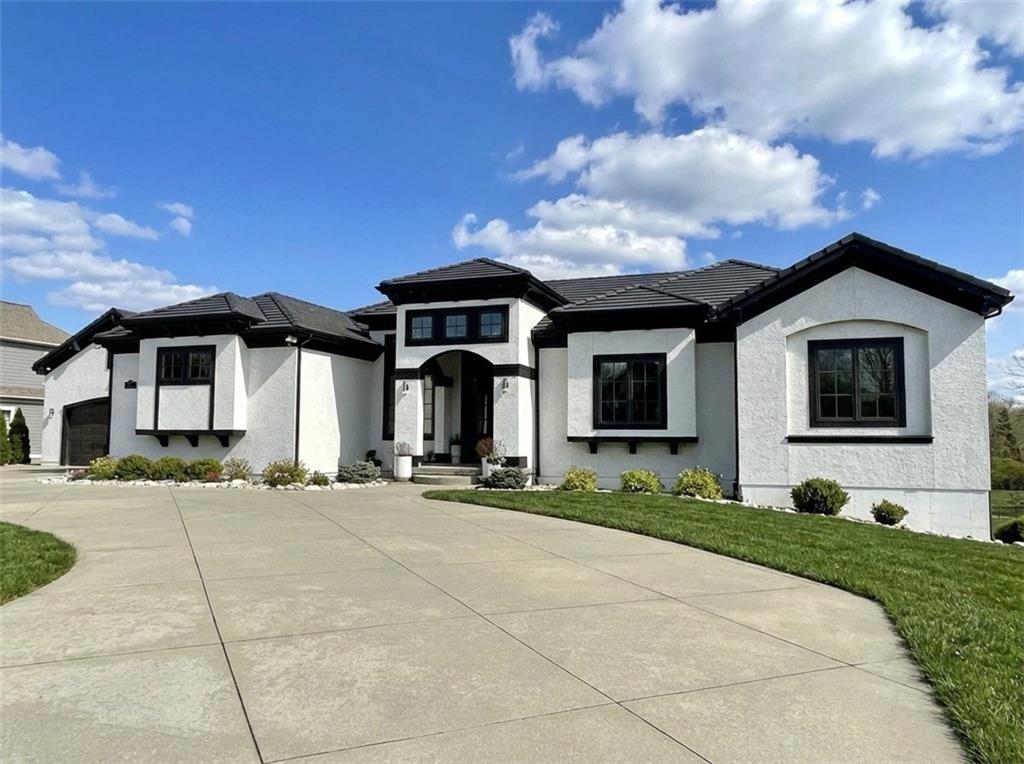 8605 NE Shoal Creek Parkway