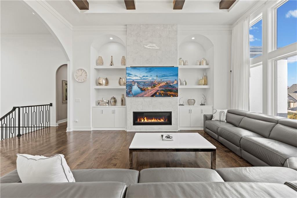 8605 NE Shoal Creek Parkway