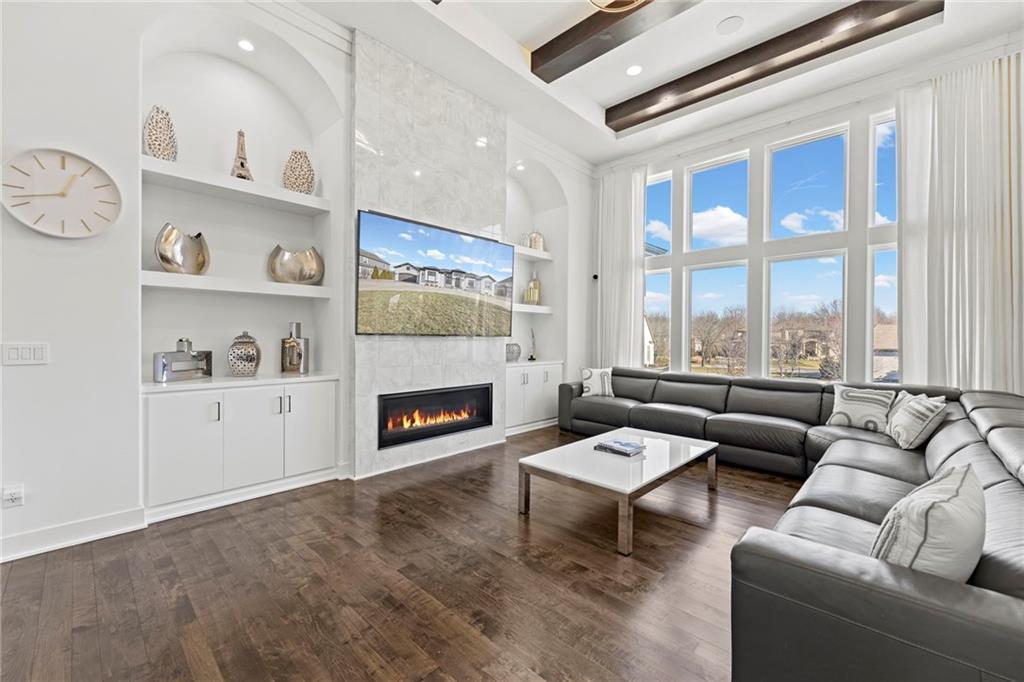 8605 NE Shoal Creek Parkway