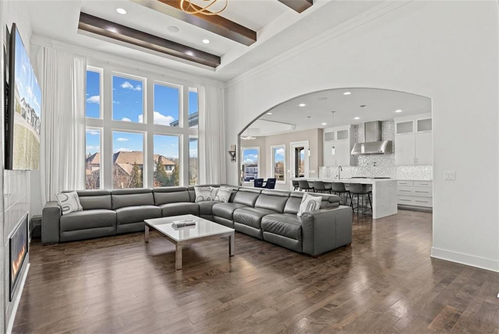 8605 NE Shoal Creek Parkway