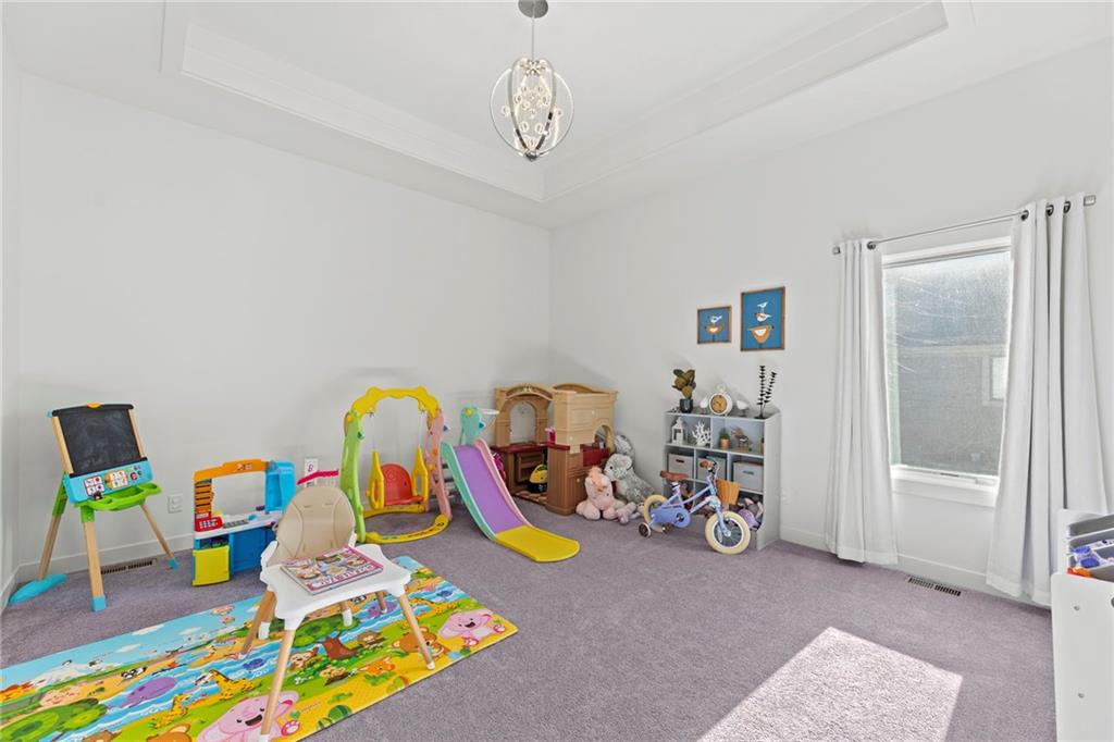 8605 NE Shoal Creek Parkway