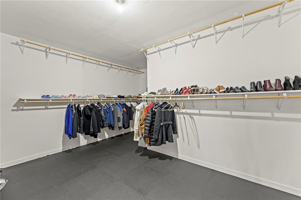 8605 NE Shoal Creek Parkway